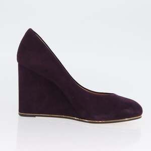 Salvatore Ferragamo Suede Pumps Size 7 Purple